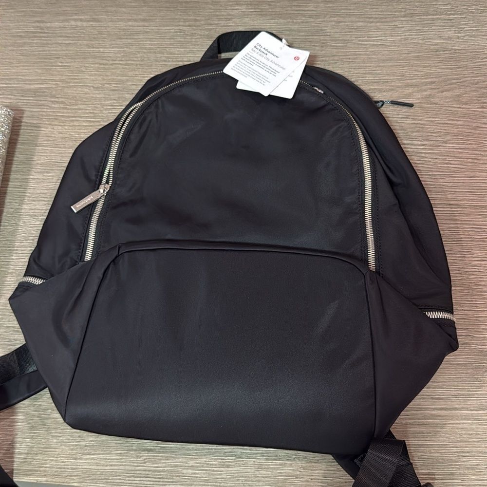 Lululemon City Adventurer Backpack 17L BlacK NWT $128 - Picture 3 of 7